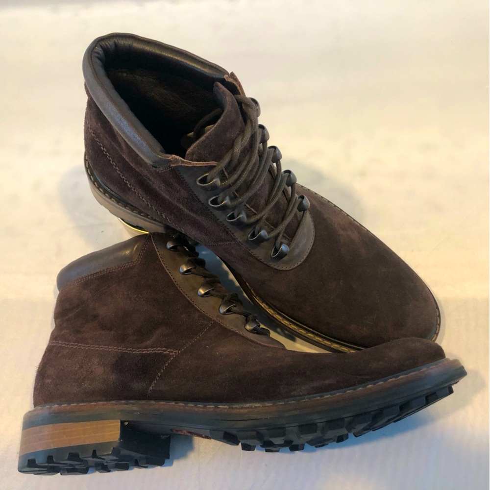 Wolverine 1000 Mile Boots , Brown Suede , Size 9